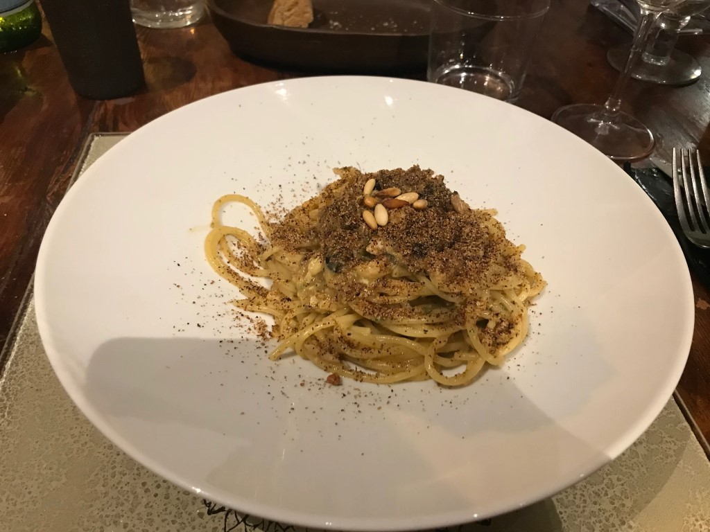 Spaghetti with pine nuts and spiced breadcrumbs at Osteria I'Ciocio, Suvereto