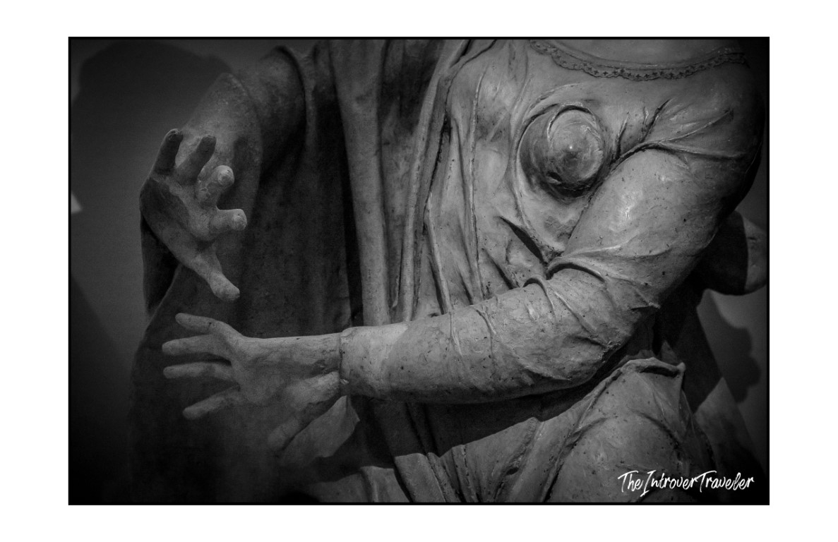 Close-up of a weeping figure from Niccolò dell'Arca's Lamentation over the Dead Christ, Bologna