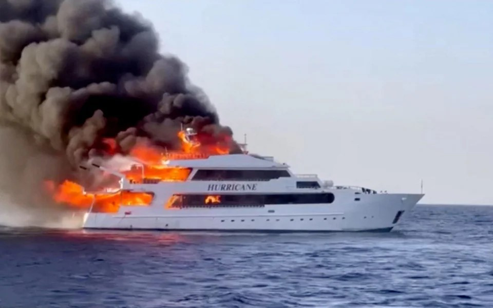 Complete Guide to Safety for a liveaboard Diving Cruise