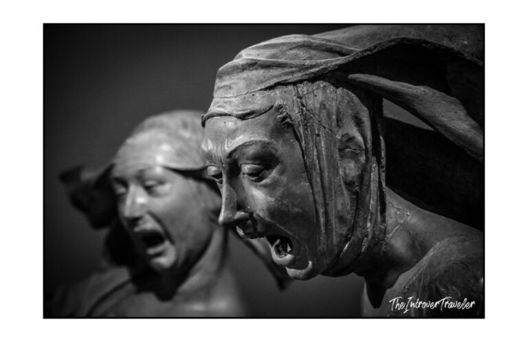 The Lamentation over the Dead Christ by Niccolò dell’Arca (Bologna), a dramatic and nonconformist sculptural marvel