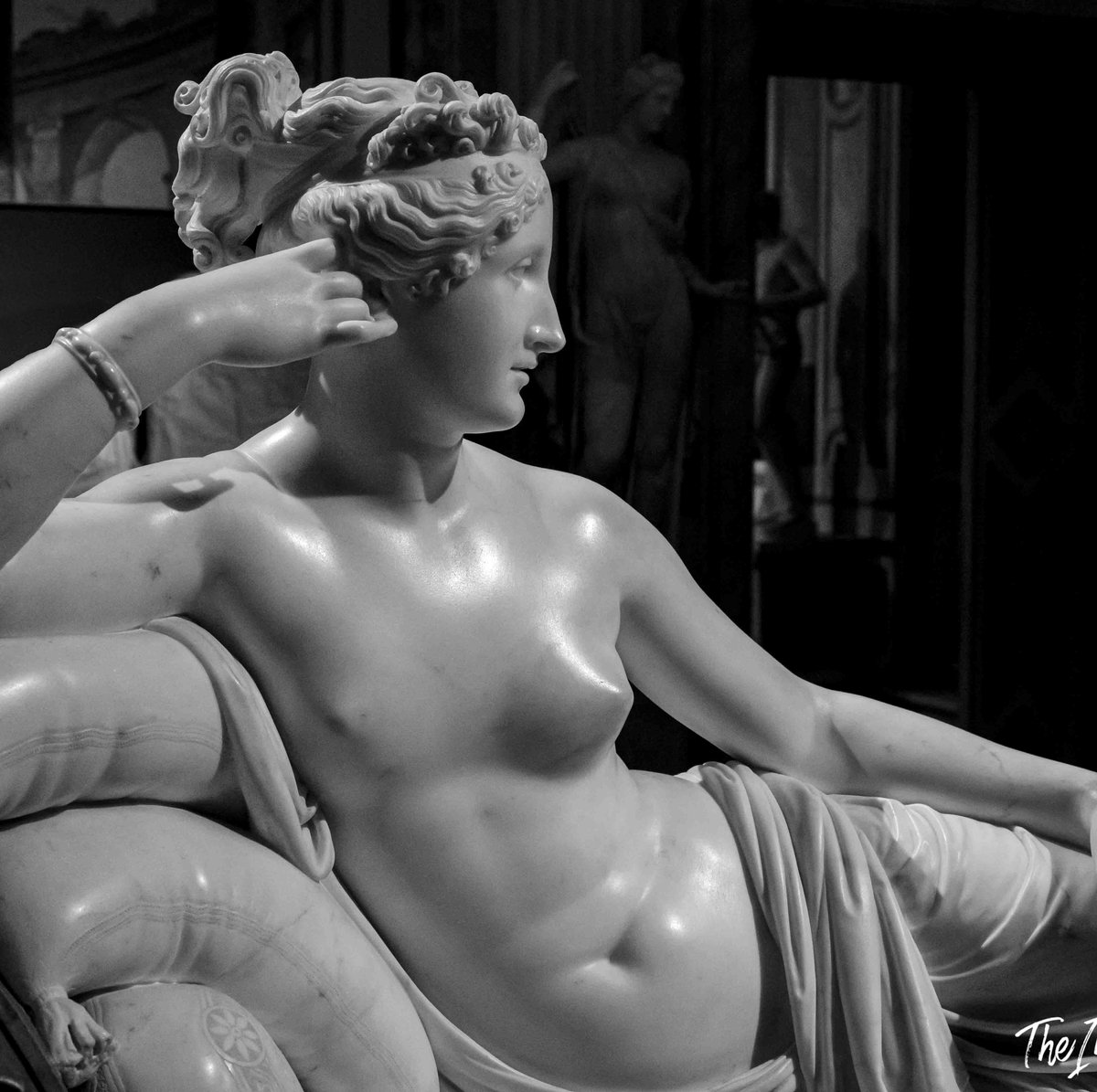 Close-up of Canova's Pauline Borghese as Venus Victrix, reclining marble figure at Galleria Borghese