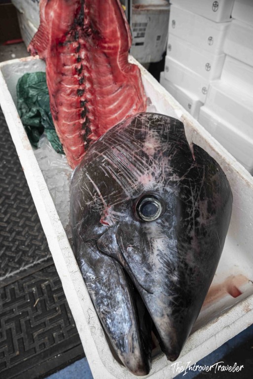 Freshly butchered bluefin tuna head and spine on ice at Tsukiji fish market, Tokyo